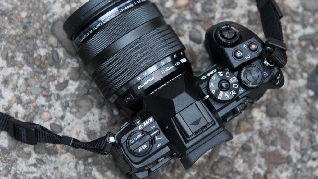 Olympus OM-D E-M 1 Mark II review: Build and handling