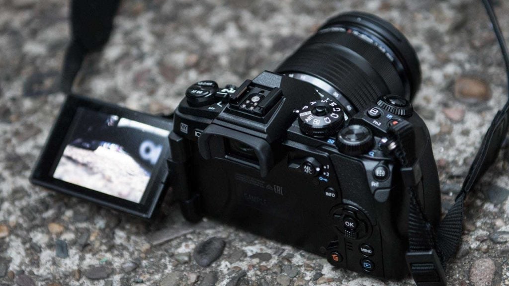 Olympus OM-D E-M 1 Mark II review: Build and handling