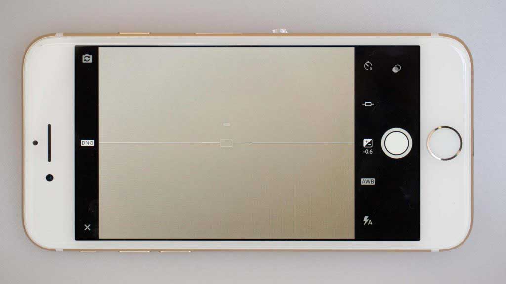 Apple iPhone 7 Lightroom Mobile camera screen