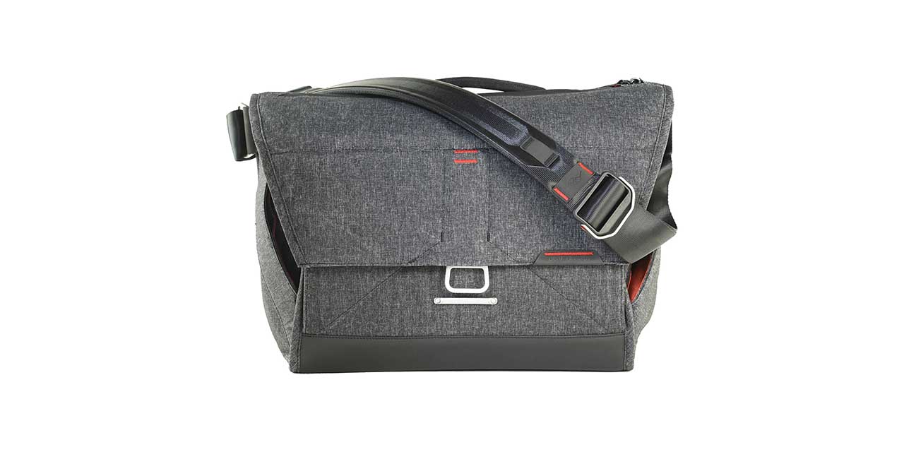 Peak Design Everyday Messenger bag