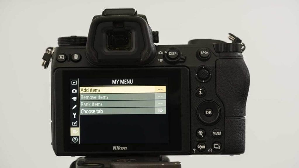 How do you customise the Nikon Z 6 and Z 7?