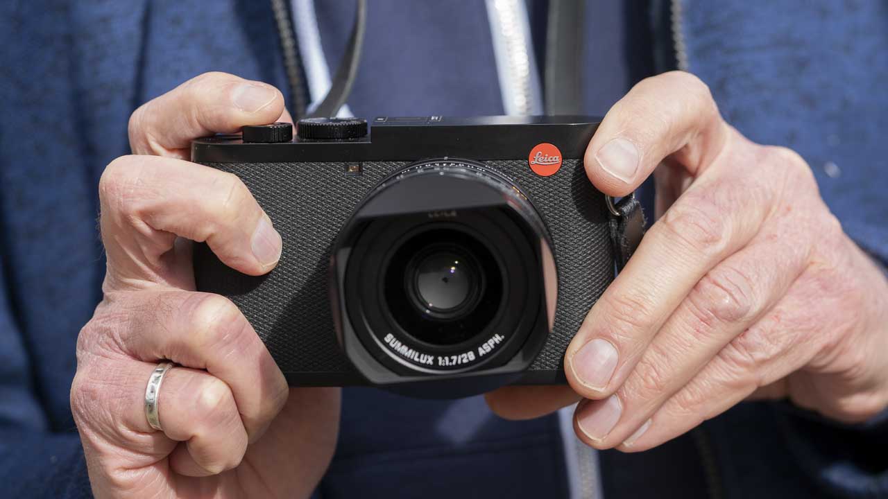 Leica Q2 Review