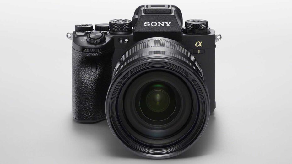 Canon EOS R3 specs include high-speed capabilities, motorsports AF