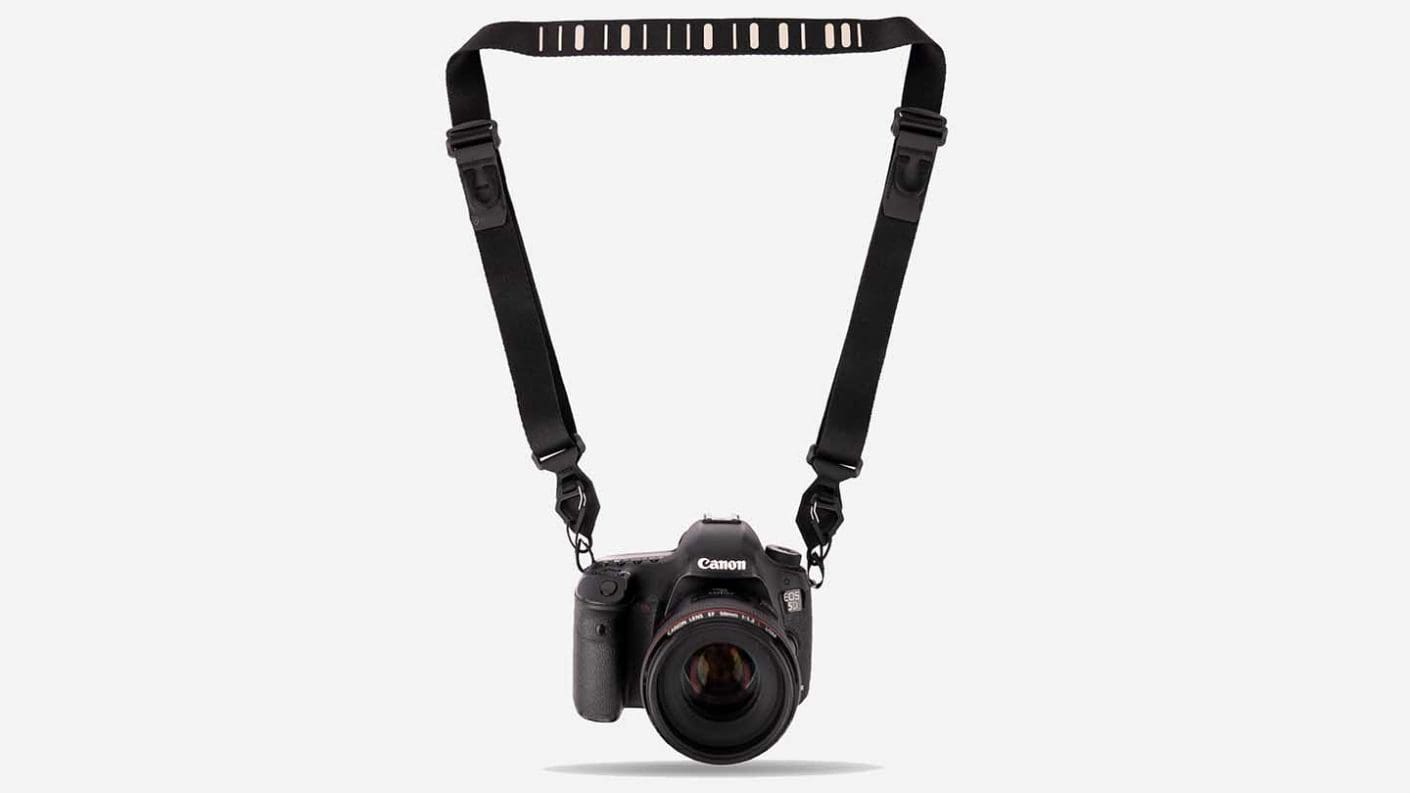 A Guide for Photographers on the Types of Camera Straps