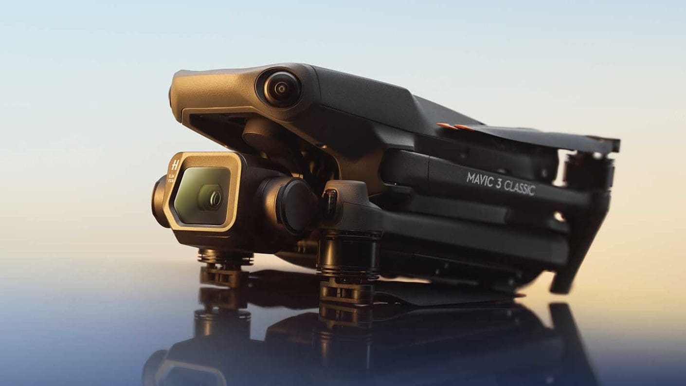 DJI Mavic 3 Classic (DJI RC), Drone with 4/3 CMOS Hasselblad Camera, 5.1K  HD Video, 46 Mins Flight Time, Omnidirectional Obstacle Sensing, Smart