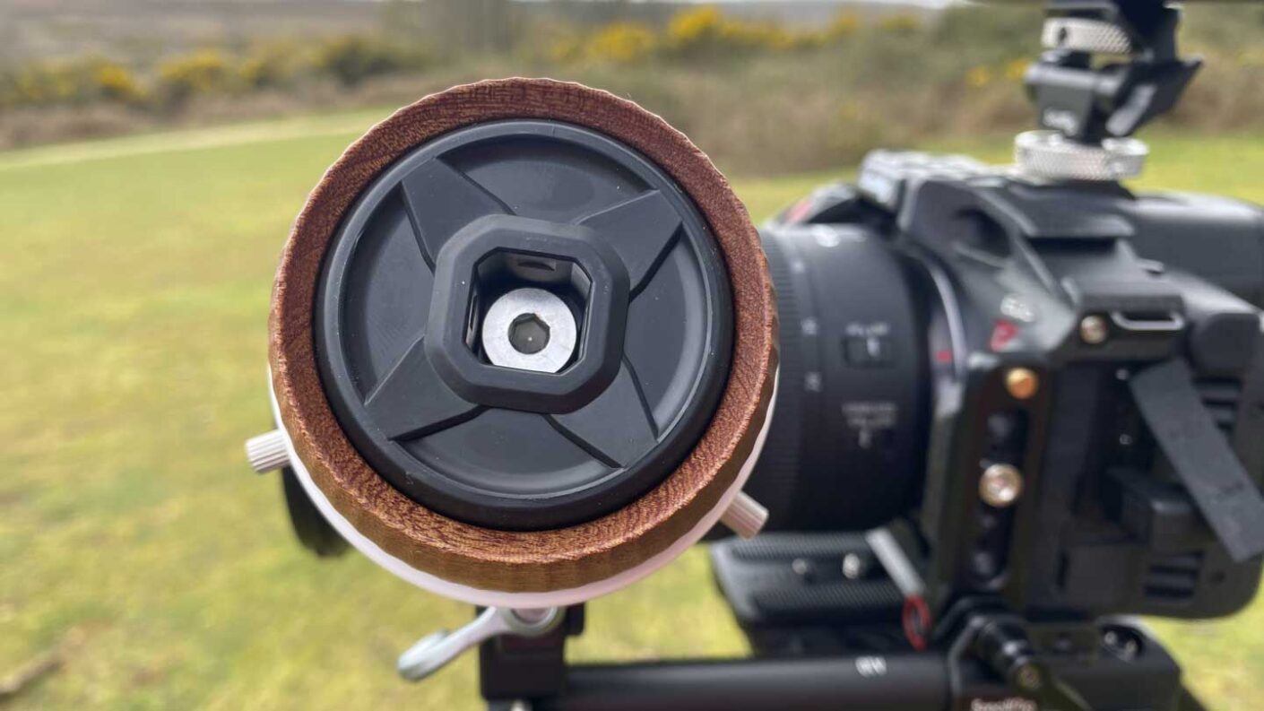 SmallRig Follow Focus F60 3850 Review A Versatile and Precise Manual