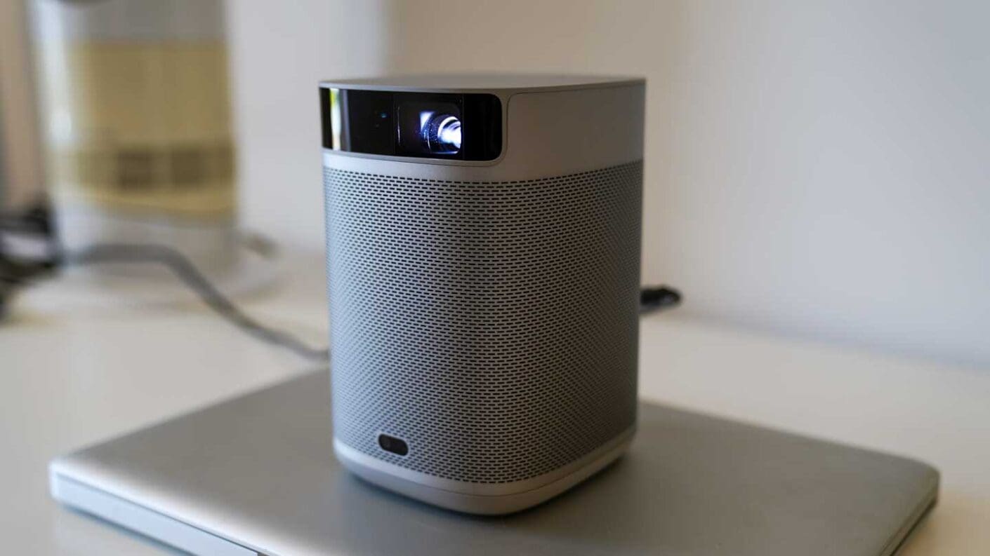 XGIMI MoGo 2 Pro: One of the Best Portable Projectors of 2023 